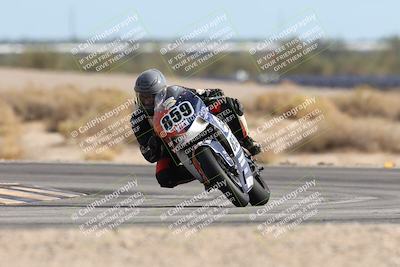 media/Nov-16-2025-Race Pace (Sun) [[8c5fa54630]]/Verified Riders/9-Turn 16 (150pm)/